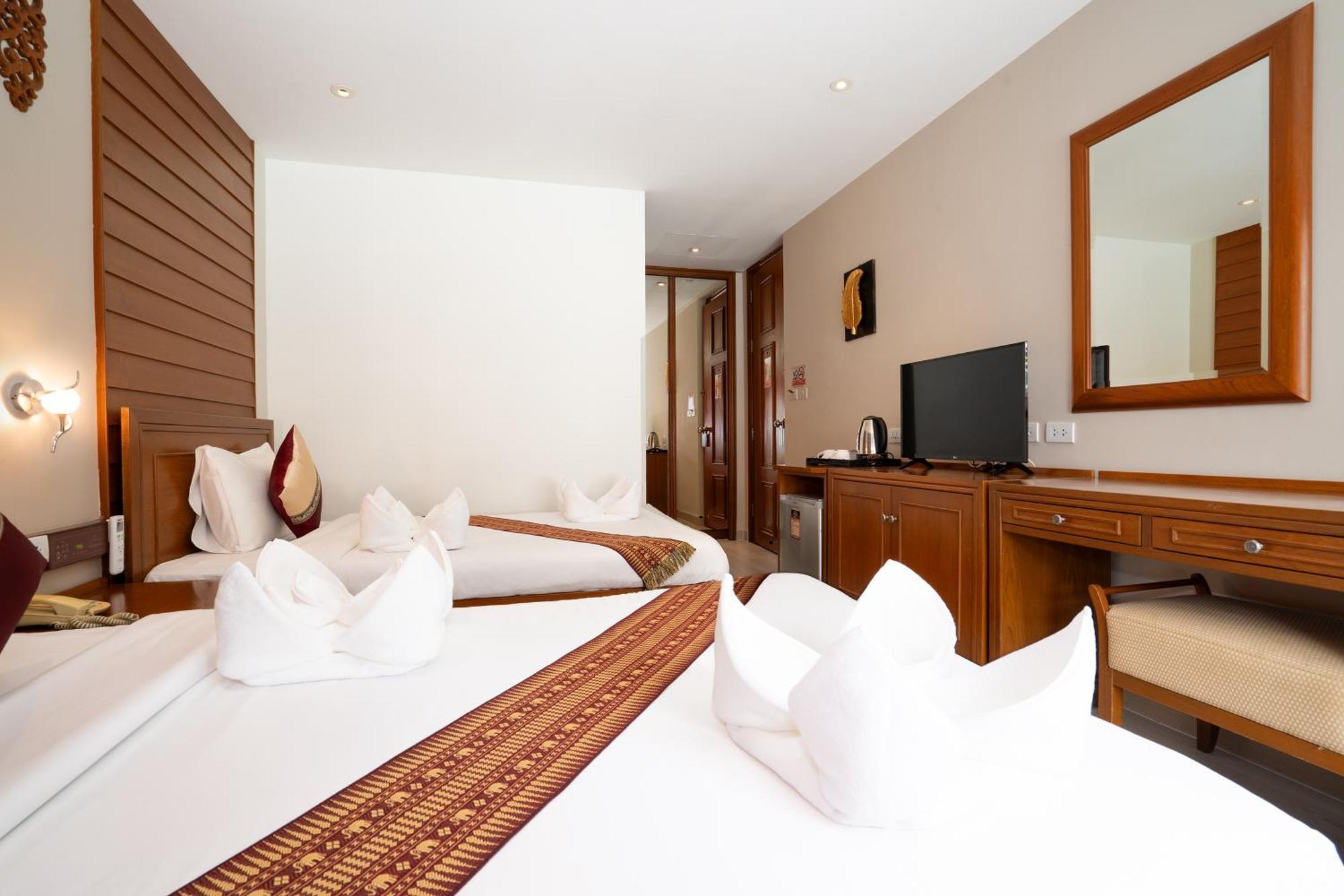 Baan Sukhumvit Soi 18 Hotel Bangkok Exterior photo
